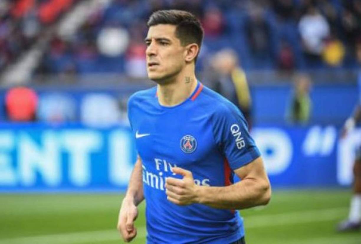 Yuri Berchiche: El español deja al PSG y ha sido fichado por el Athletic de Bilbao.