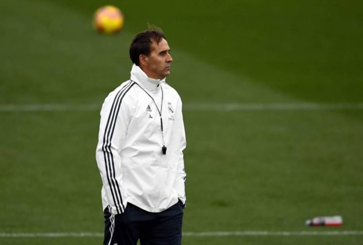 Lopetegui parece haber despejado las dudas de cara al partido contra el Barça. En principio, apostará por un 4-4-2.