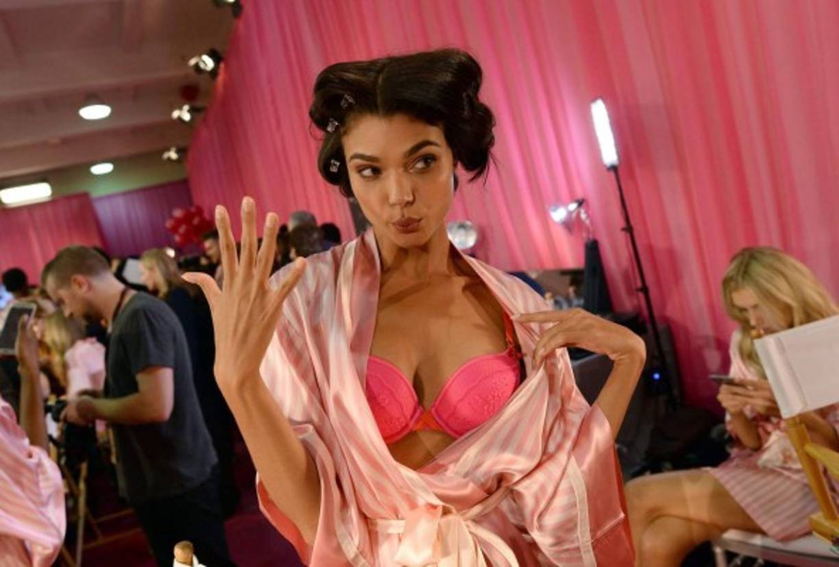 Las mejores modelos, las actuaciones más esperadas y las piezas de lencería que nos hacen soñar. Todos los detalles del 'show' del año en cifras.