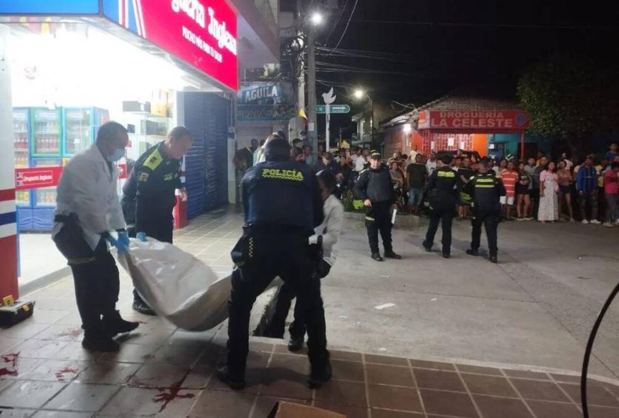 “Esta búsqueda de control por parte de las organizaciones criminales es lo que está impulsando estos homicidios selectivos”, explicó Benavidez, sugiriendo que el aumento de los <b>homicidios</b> en la región podría estar directamente relacionado con disputas entre bandas.