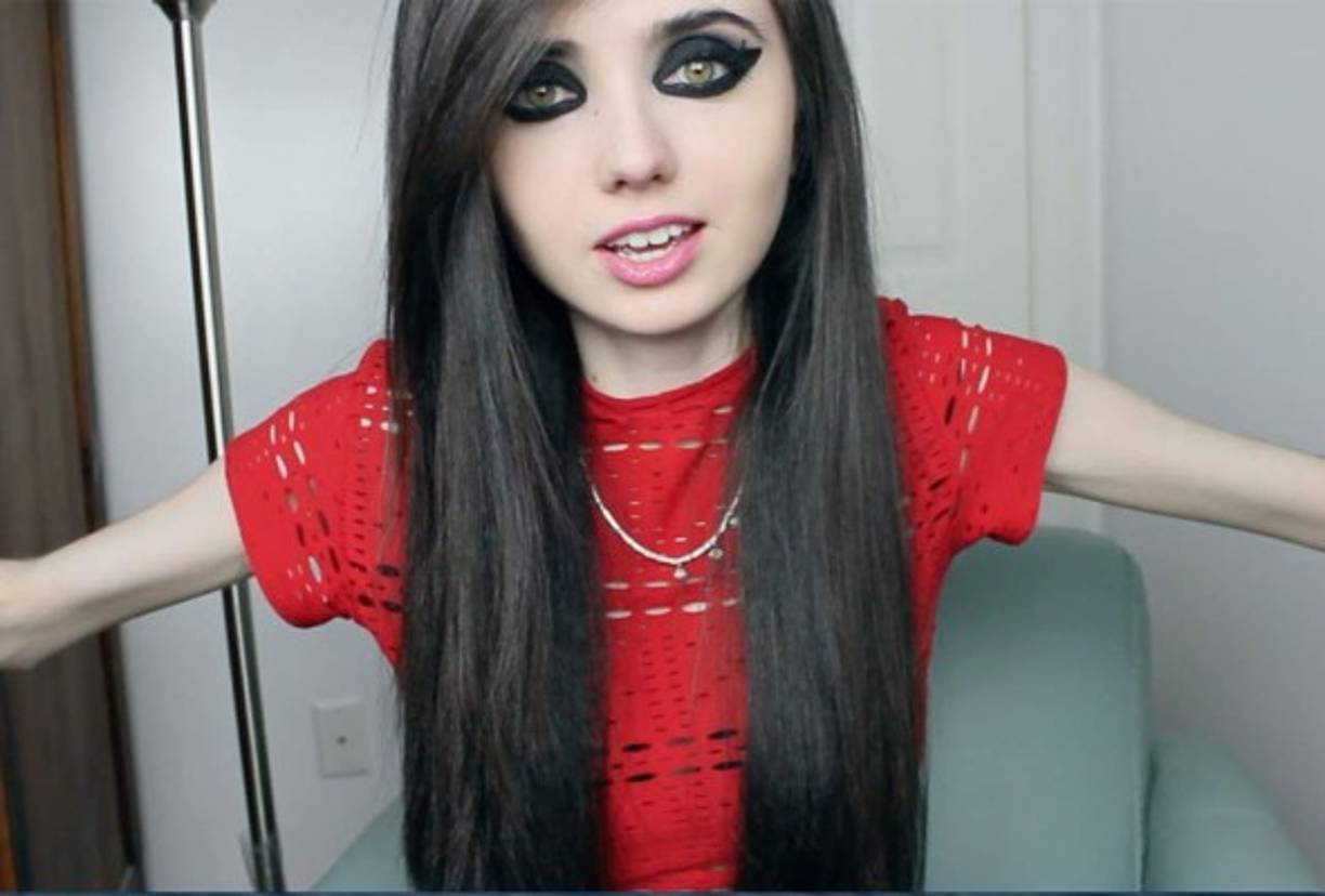 La&nbsp;estrella&nbsp;de&nbsp;YouTube&nbsp;pesa&nbsp;59&nbsp;libras&nbsp;y&nbsp;en&nbsp;Change.org&nbsp;piden&nbsp;que&nbsp;le&nbsp;cierren&nbsp;su&nbsp;canal.