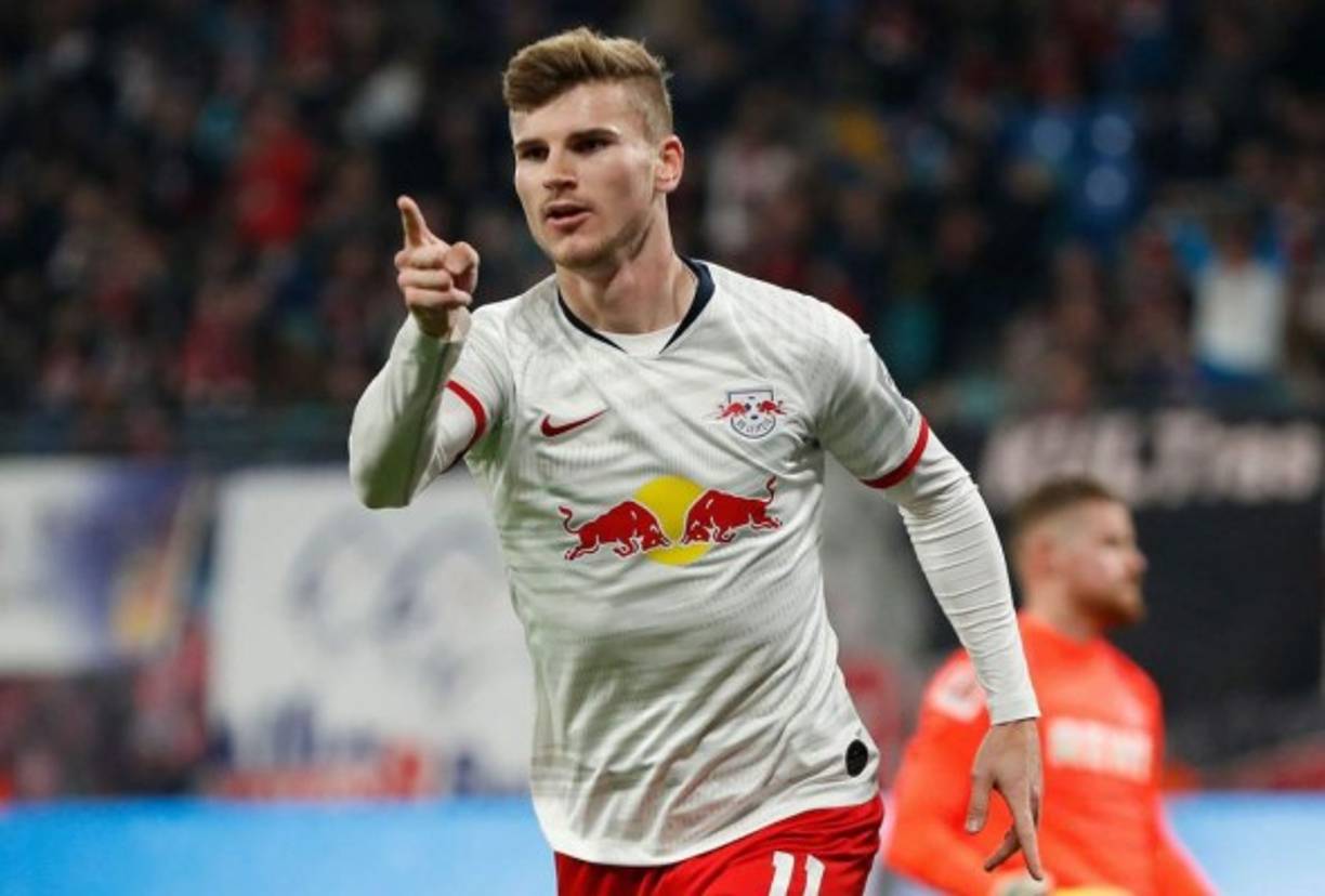 El futuro de Timo Werner está la Premier League. El alemán de 24 años está decidido a fichar por el Chelsea, e incluso, ha tomado una decisión sorprendente. El delantero del Leipzig estaría dispuesto a no jugar la fase final de la Champions League con el Leipzig, equipo que está clasificado para cuartos de final, para incorporarse a su nuevo equipo y preparar la próxima edición de la Premier League. Así lo asegura en Inglaterra el diario 'The Times'.