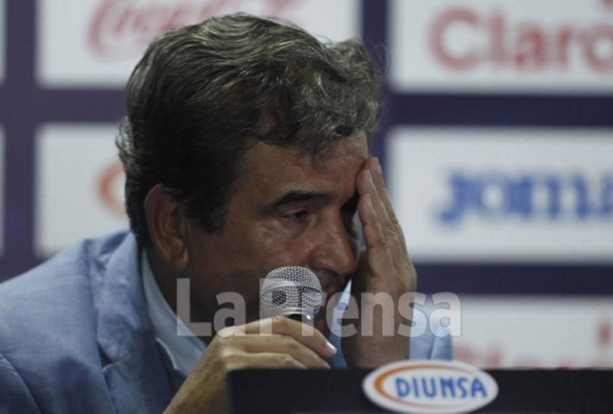 El estratega de la Bicolor se vio dolido por no poder ganado.