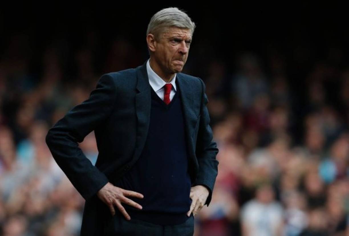 Arsene Wenger les quitó a los jugadores del Arsenal la costumbre de comer barras de chocolate después de entrenar. Fue uno de sus logros con el Arsenal a mitad de los 90, además de quitarles los cigarrillos y la cerveza antes de los partidos.