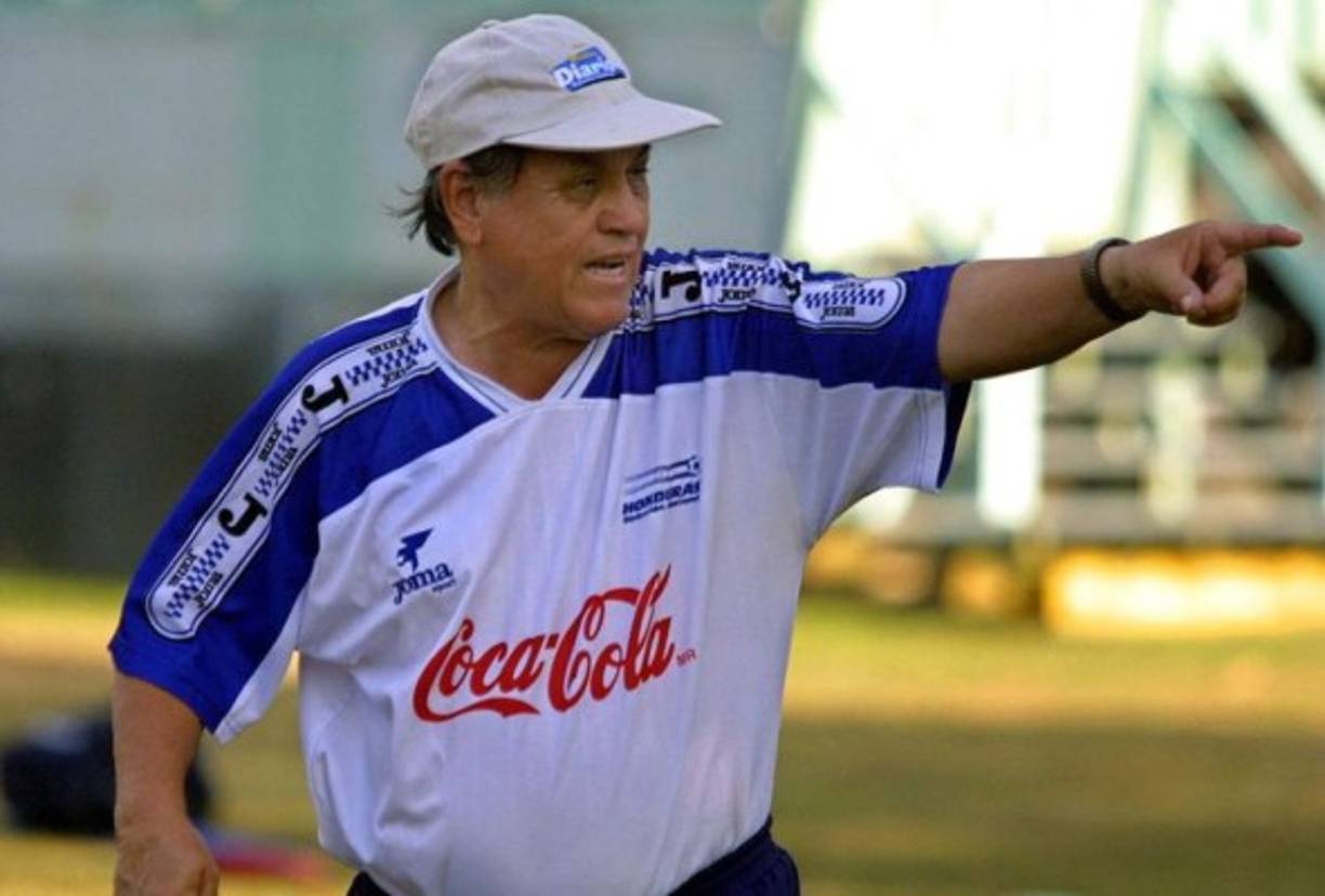 'Chelato' lleva aproximadamente 47 años de carrera como director técnico.