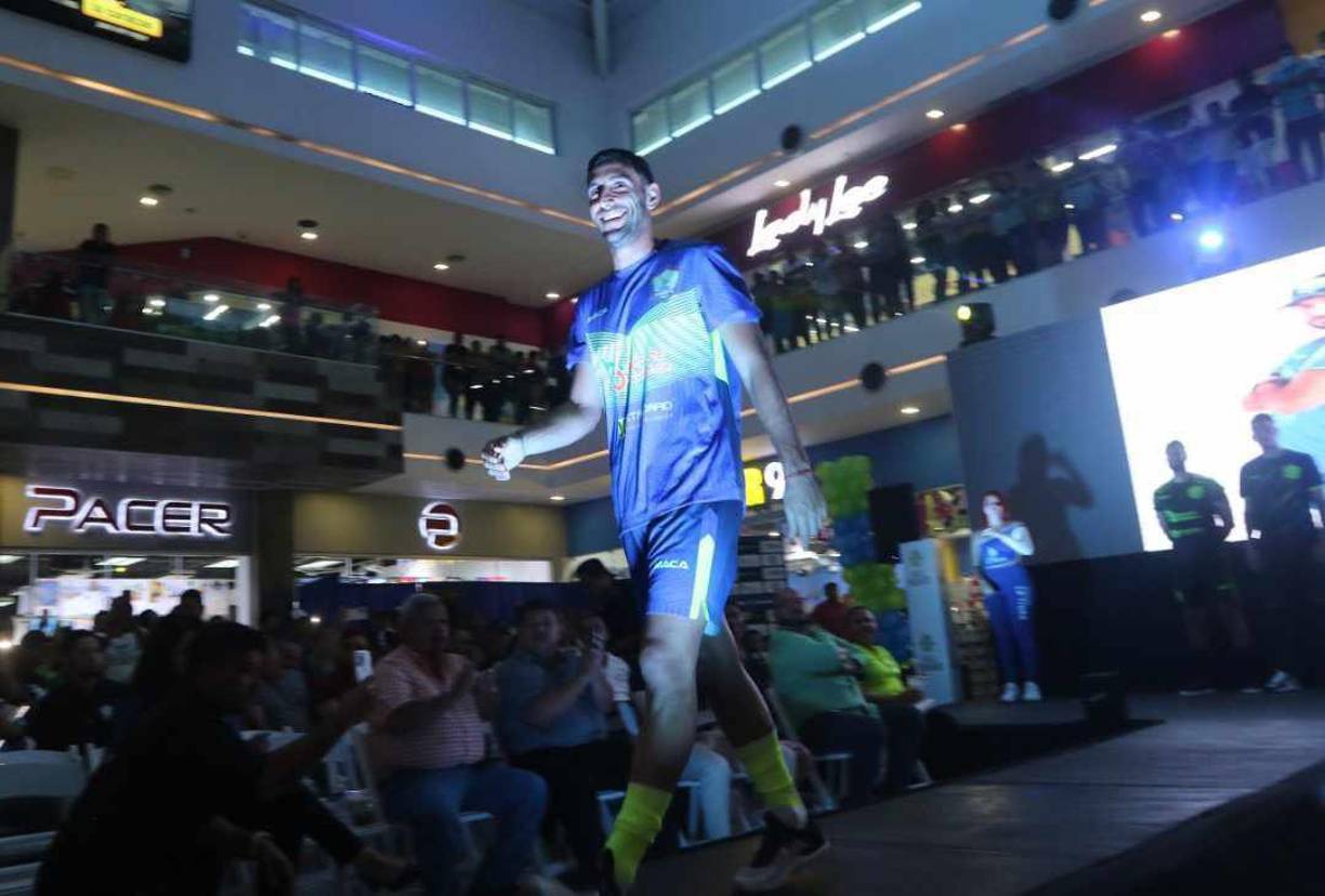 Esta será la indumentaria que utilizarán como visitante. 