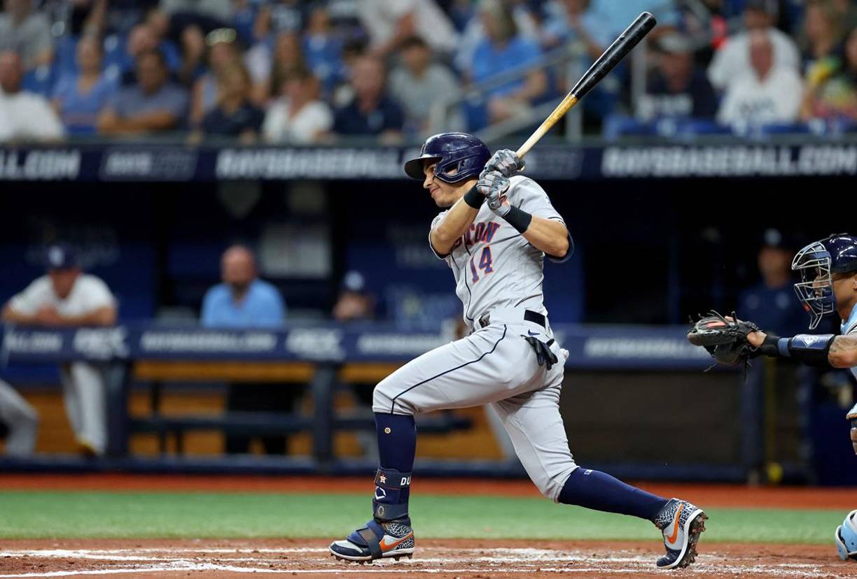 Mauricio Dubón rompió este miércoles 26 de abril de 2023 un récord de 50 años en los Astros de Houston. El hondureño llegó a los 20 juegos consecutivos conectando al menos un hit en la victoria 1-0 para ganarle la serie a Tampa Bay Rays.