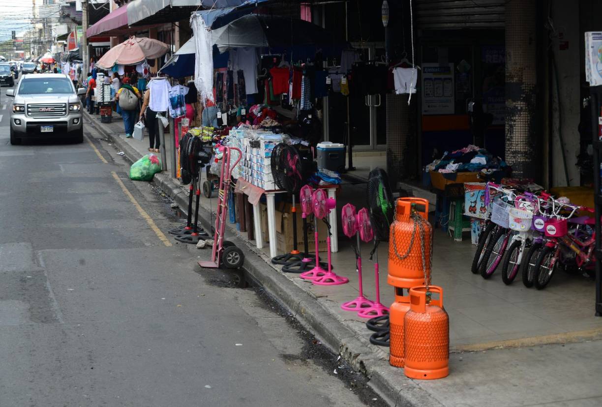 Las imágenes del caos y el desorden en el centro de San Pedro Sula