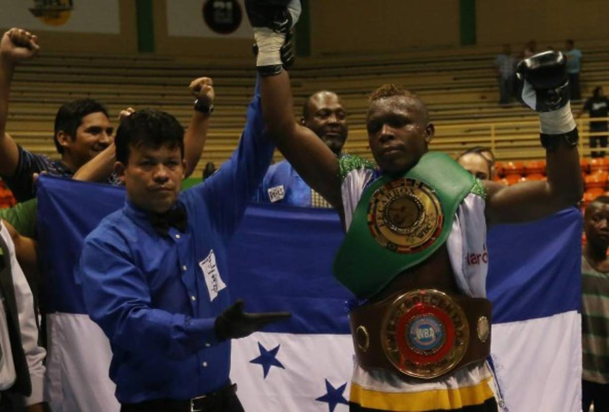 Escorpión' Ruiz realizó una gran pelea para superar a Jhonson Téllez.