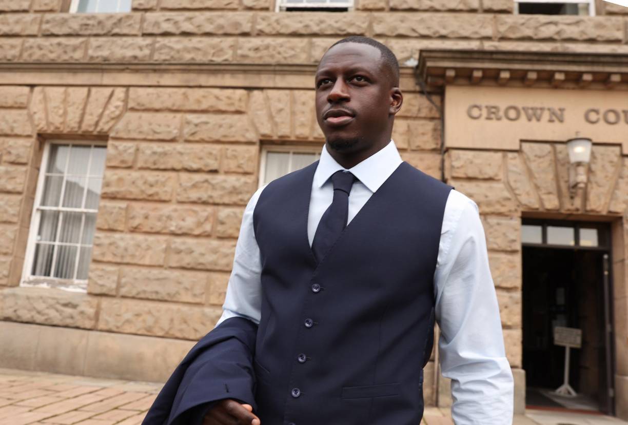 Durante el juicio se acusó al futbolista Mendy de encerrar a varias de sus víctimas, aisladas y sin teléfonos móviles, en “habitaciones de pánico” cerradas con llave en la mansión del futbolista en Mottram St Andrew (Cheshire).