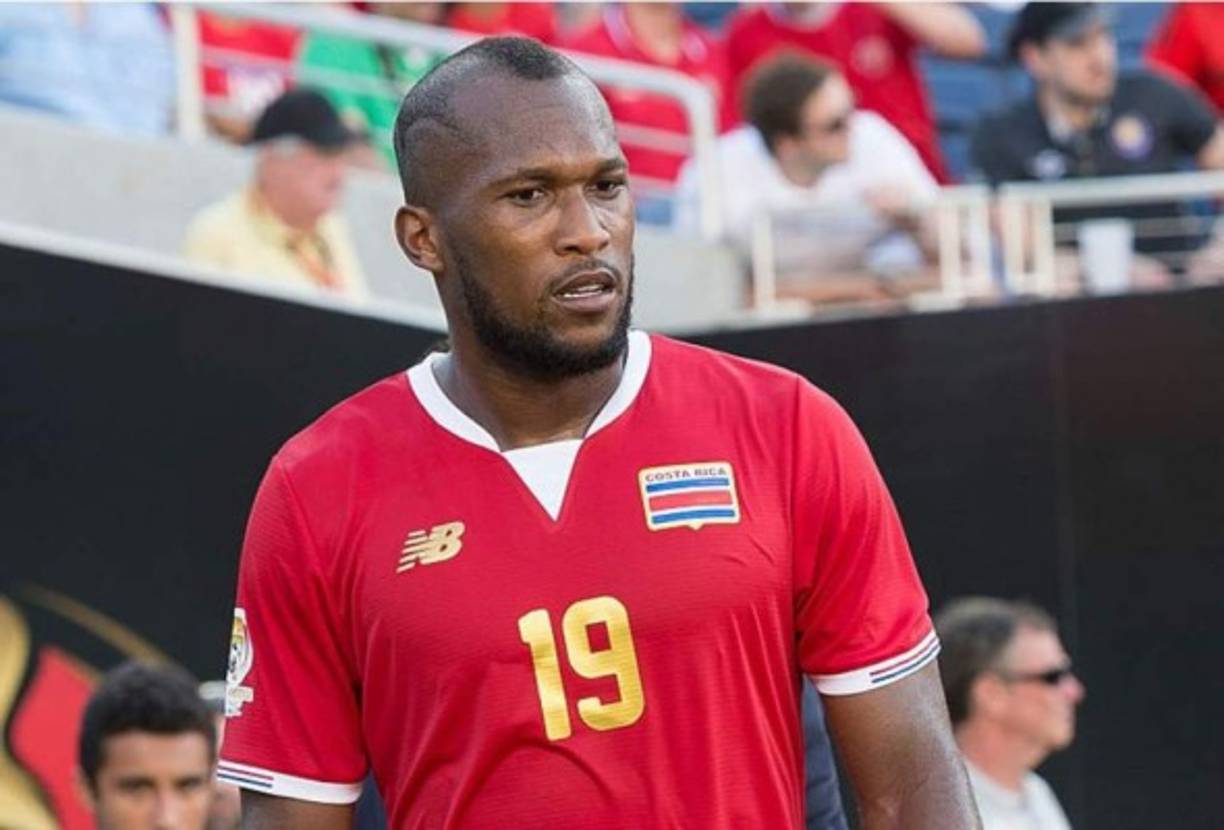 El costarricense Kendall Waston.