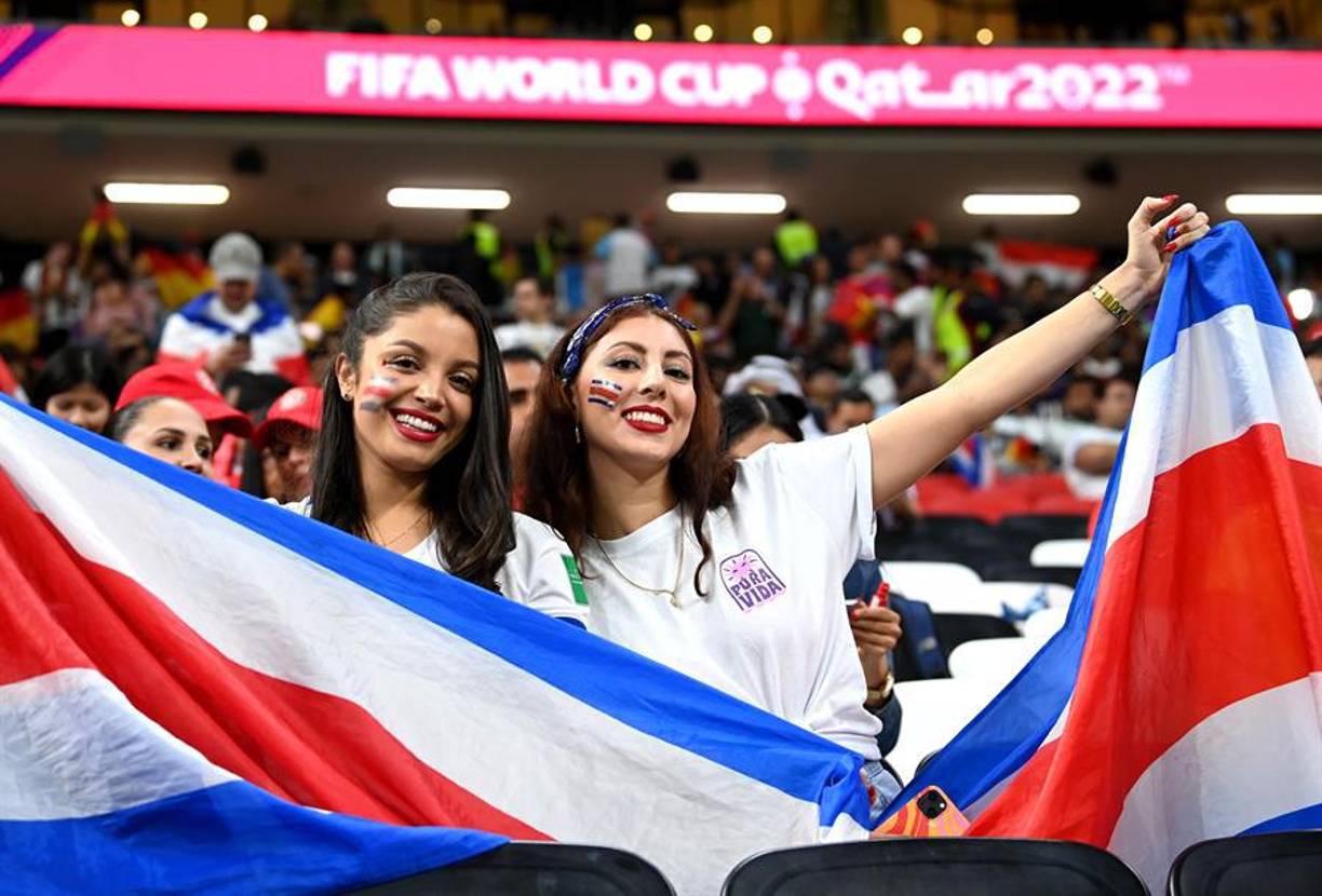 Así está el ambiente en el Estadio Al Bayt de Qatar para presenciar el duelo entre Costa Rica y Alemania.