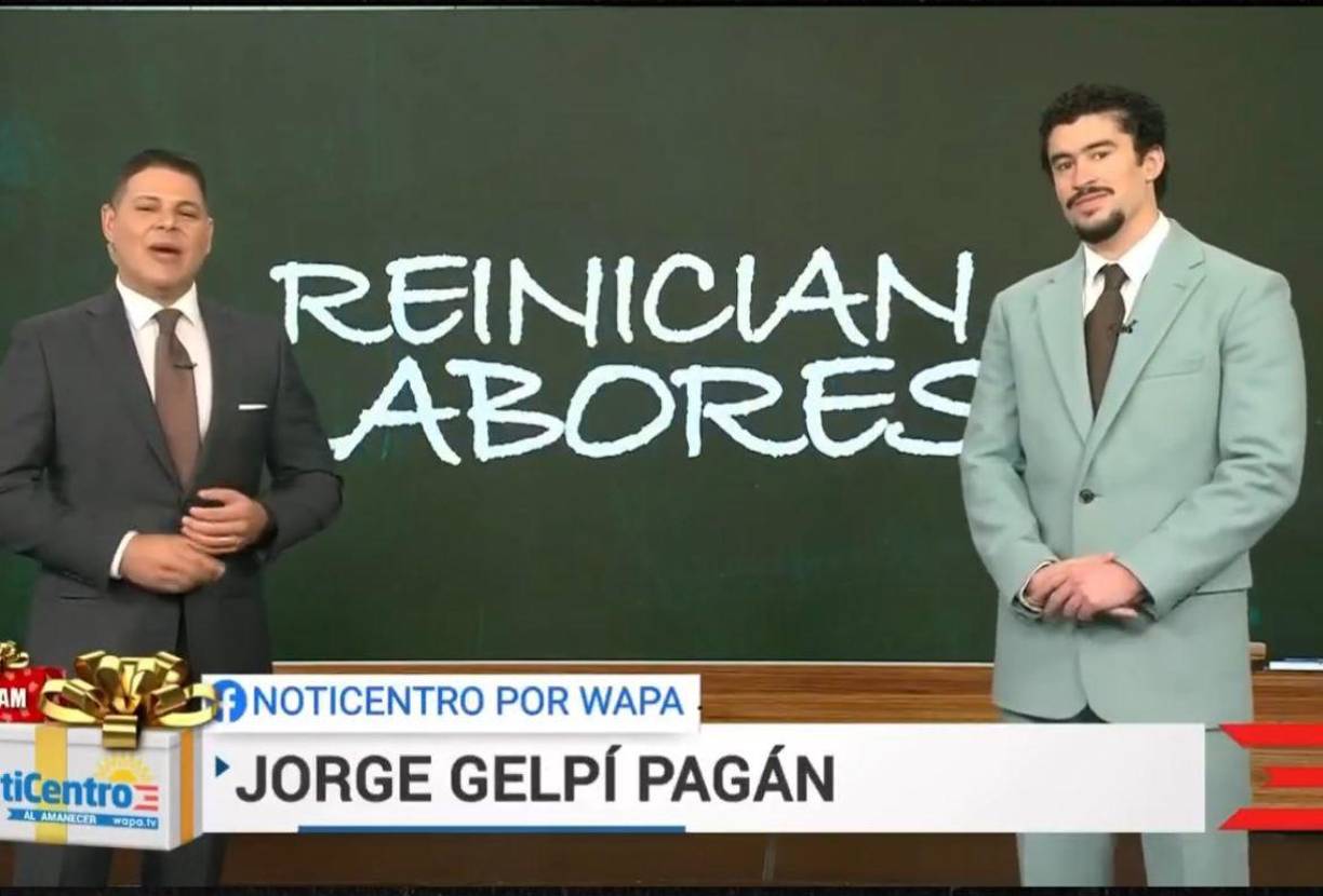 Este día el perfil en Instagram “Caja de pizza” compartió unas imágenes que muestran a Bad Bunny como presentador de noticias del noticiero “Noticentro”, uno de los programas más importantes de Puerto Rico. El cantante anunció la vuelta de los profesores a las escuelas de aquel país. 