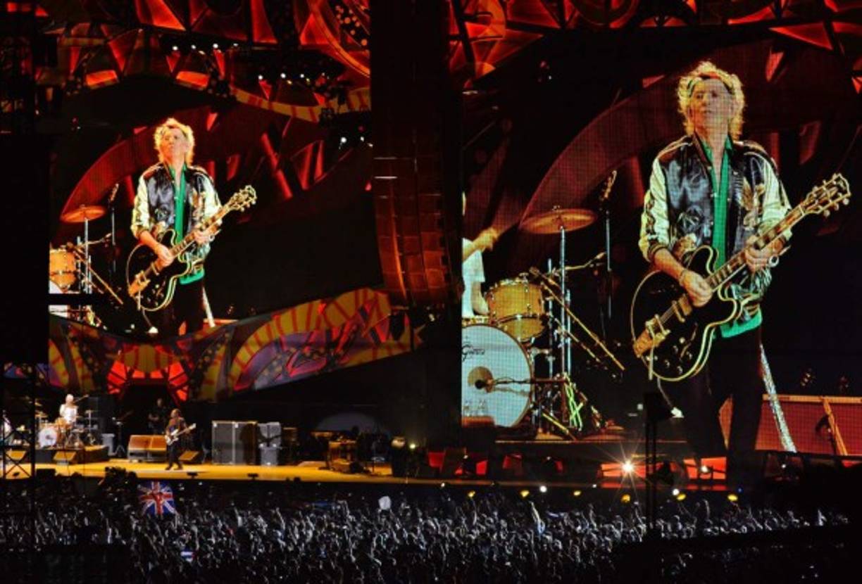 Mick Jagger, Keith Richards, Charlie Watts y Ronnie Wood interpretaron éxitos como 'Paint it black', 'Sympathy for the devil, 'Star me up', 'Miss you' y remataron con 'Satisfaction'.