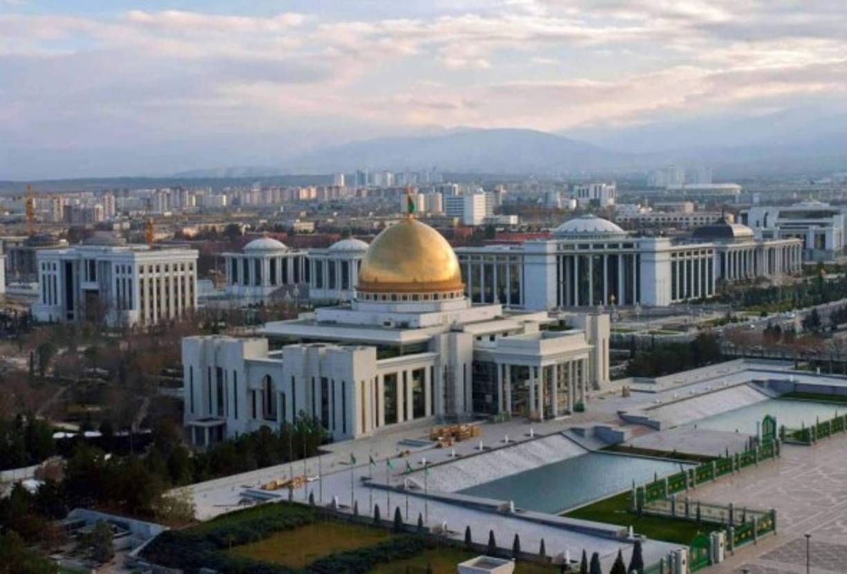 La palabra 'coronavirus' ha desaparecido en Turkmenistán de los documentos informativos repartidos en hospitales, escuelas y centros de salud, que en su lugar hablan de 'protección contra enfermedades respiratorias agudas'.