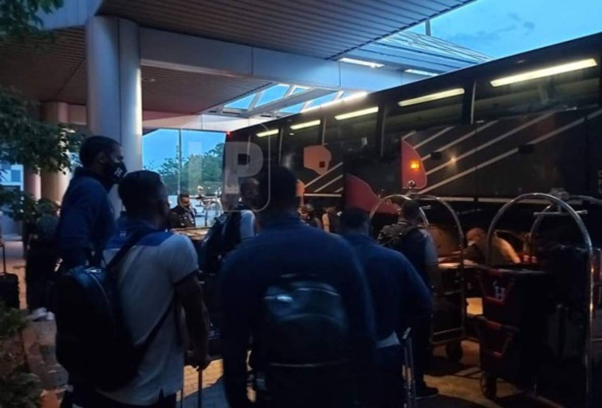 La selección nacional de Honduras viajó a Canadá solamente con los futbolistas de la Liga Nacional.