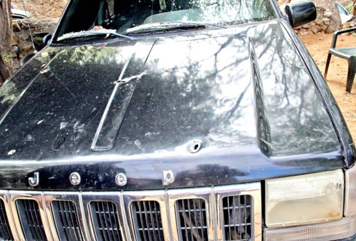 Varios equipos periodísticos han recorrido la zona y han encontrado las evidencias del ataque del grupo armado compuesto por unos 70 hombres.