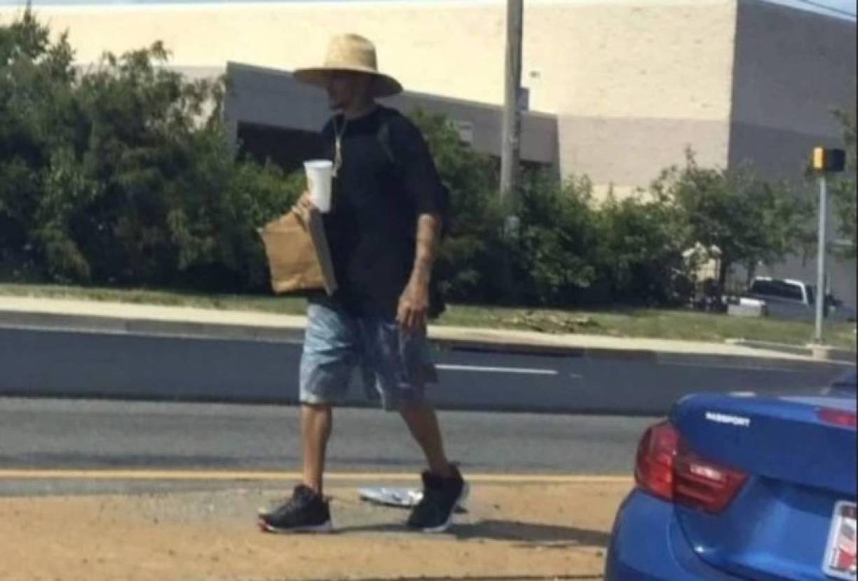 Estas son imágenes de hace unos años cuando se viralizó el exjugador de la NBA.