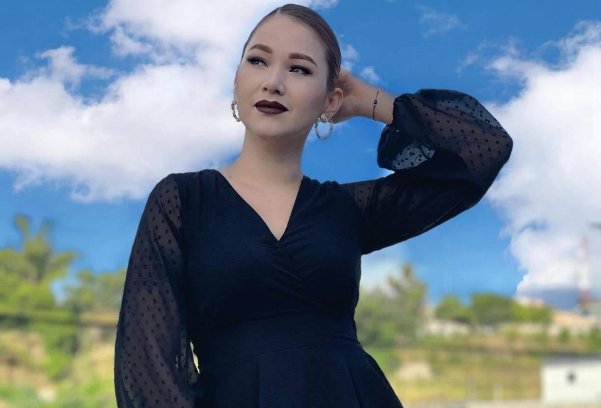 La reconocida conductora de televisión Jennifer Aplícano reveló, con mucho dolor en su corazón, los motivos que la llevaron a renunciar a HCH, canal en el que laboró por casi dos años.