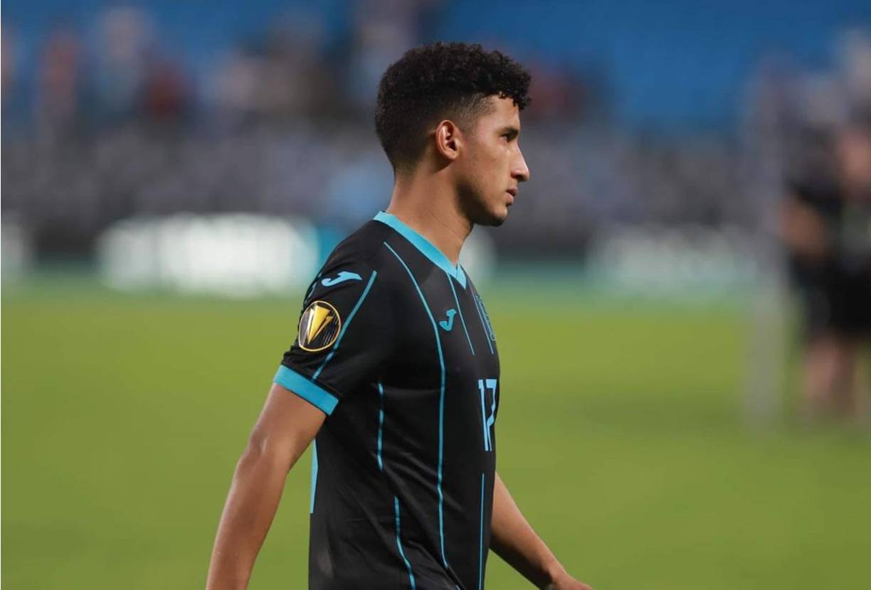 José Mario Pinto pasó de la euforia de su golazo a la tristeza por la eliminación.