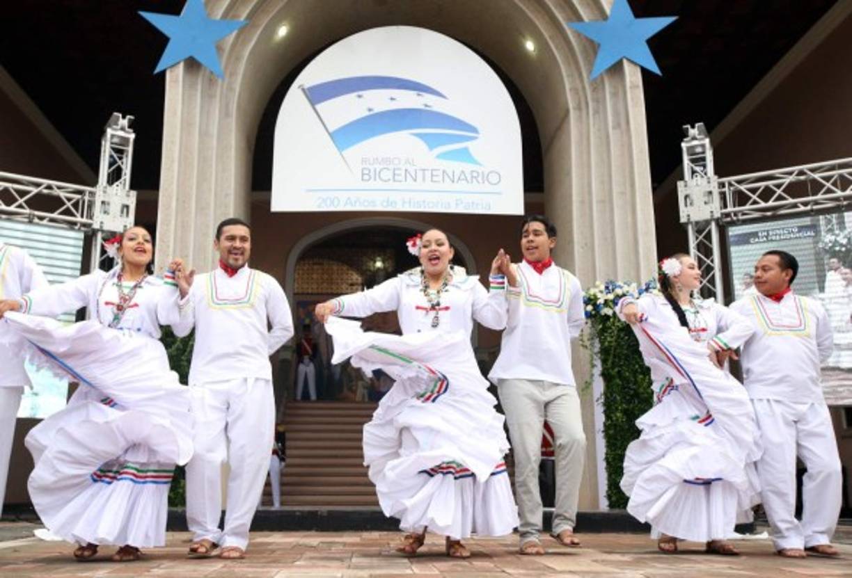 Hubo cuadros de danza que representaron la cultura hondureña.