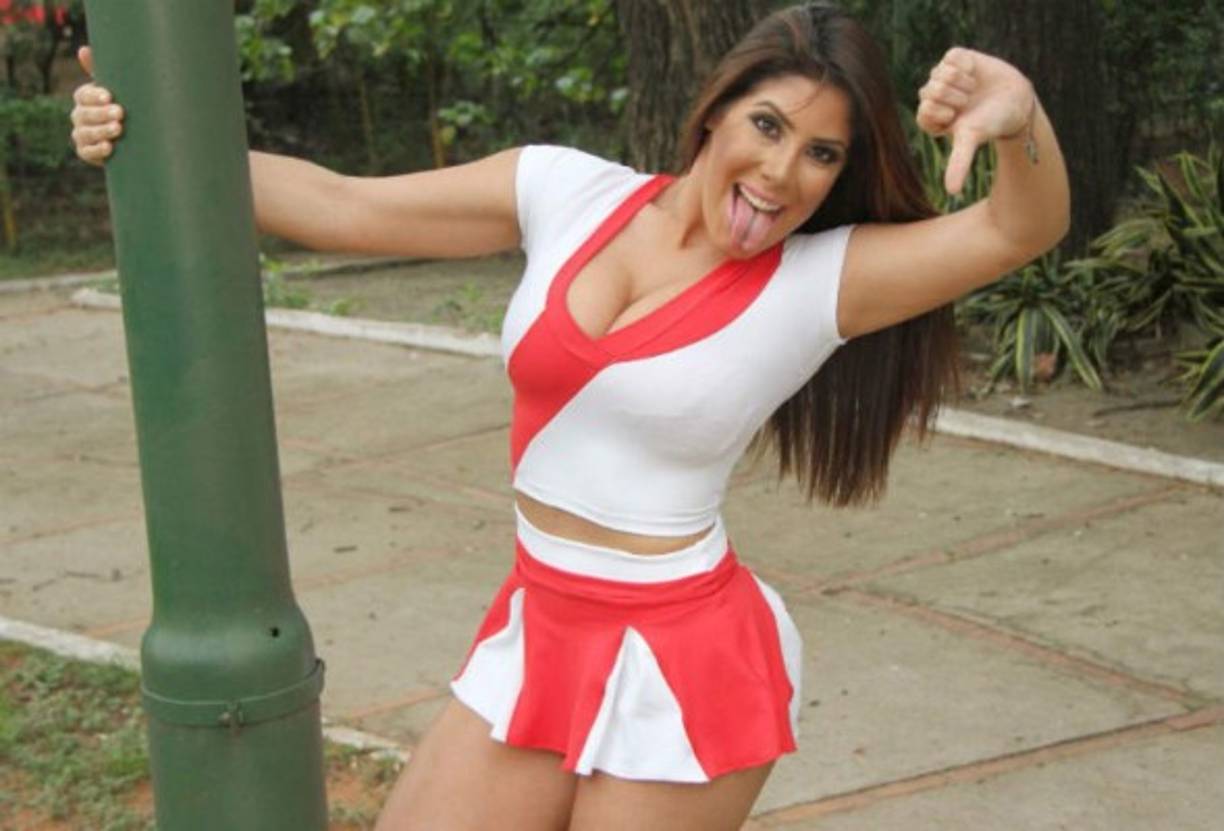 Nadia confía en la victoria del combinado paraguayo.