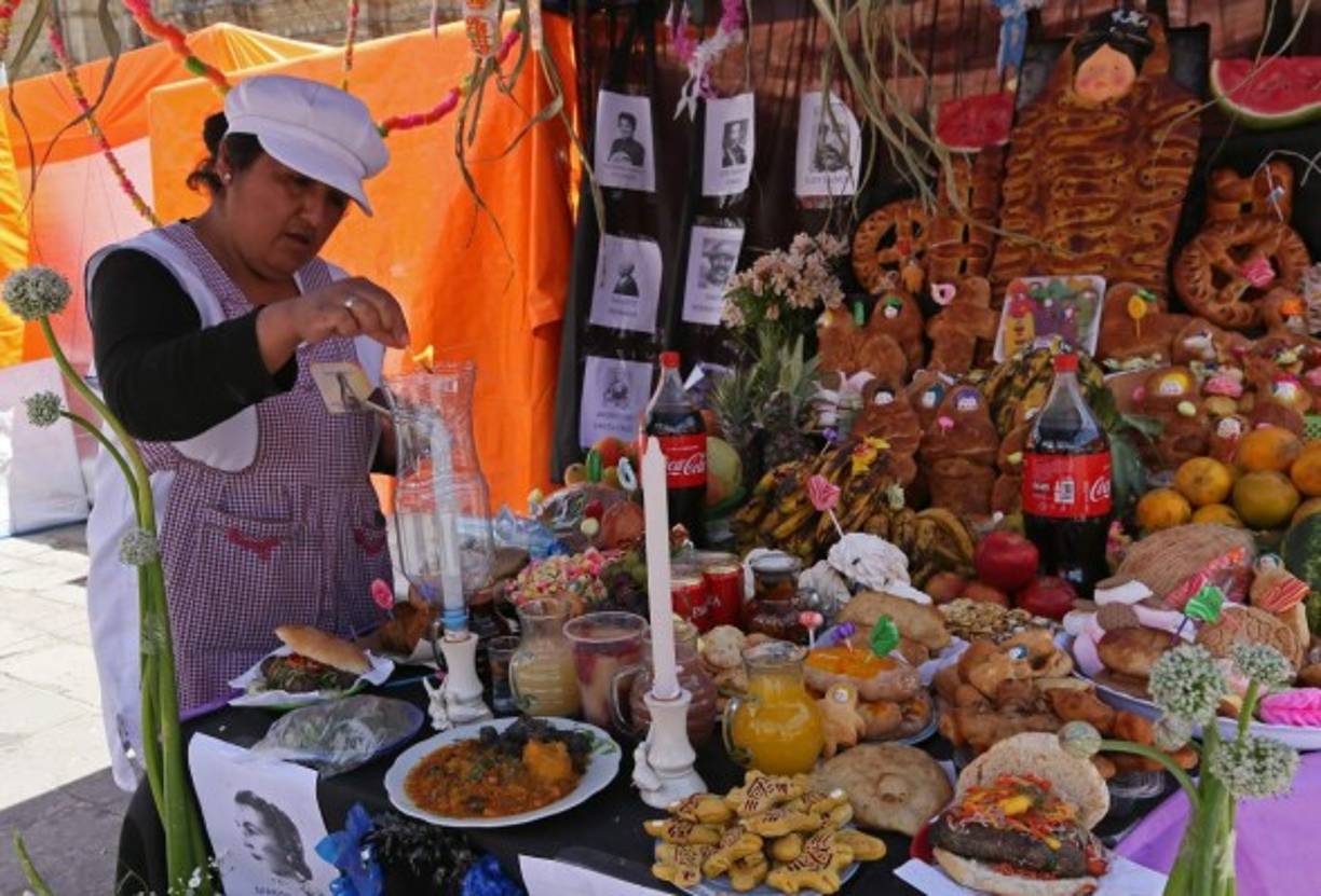 Bolivia. Fiesta en honor a “todos los santos”. <br/>Las tribus indígenas recordaron a sus muertos con banquetes y ritos, que según la creencia, les permiten a sus seres queridos bajar a la tierra a compartir con ellos.