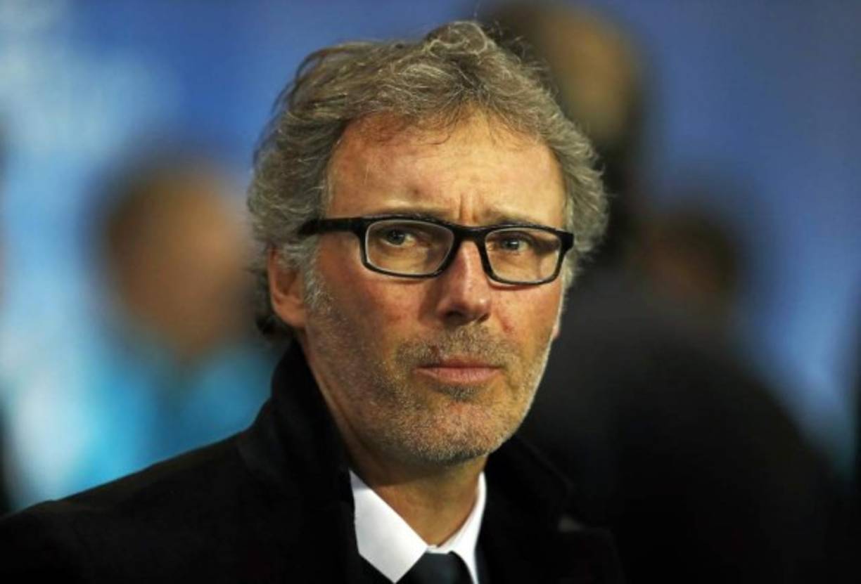 Laurent Blanc, nueva opción para el banquillo del Barcelona. las opciones ya conocidas de Unzué, Valverde o Pizzi para sustituir a Luis Enrique, ahora se ha sumado un nuevo nombre. Según Catalunya Ràdio, el club habría contactado con Laurent Blanc para conocer la predisposición del técnico, que actualmente no dirige a ningún equipo.