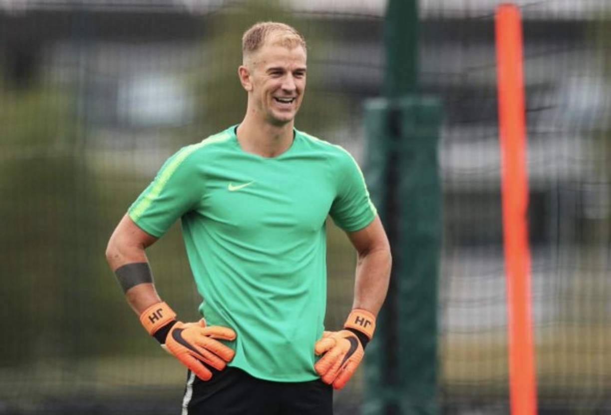 David Beckham quiere llevarse a Joe Hart para su Inter de Miami. El club que competirá en la MLS espera convencer al guardameta inglés. Según The Sun 'Joe le dijo a algunos de sus compañeros de equipo que Beckham se había puesto en contacto y espera que se pueda llegar a un acuerdo'.