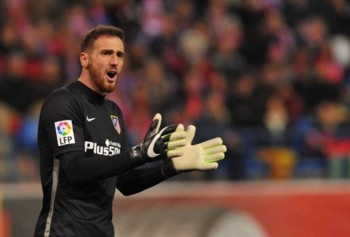 Informa Le10Sport en Francia que el PSG estaría detrás de una oferta de 60 millones de euros por Jan Oblak. El guardameta del Atlético de Madrid está muy cotizado en Europa y el equipo de Emery se podría adelantar.