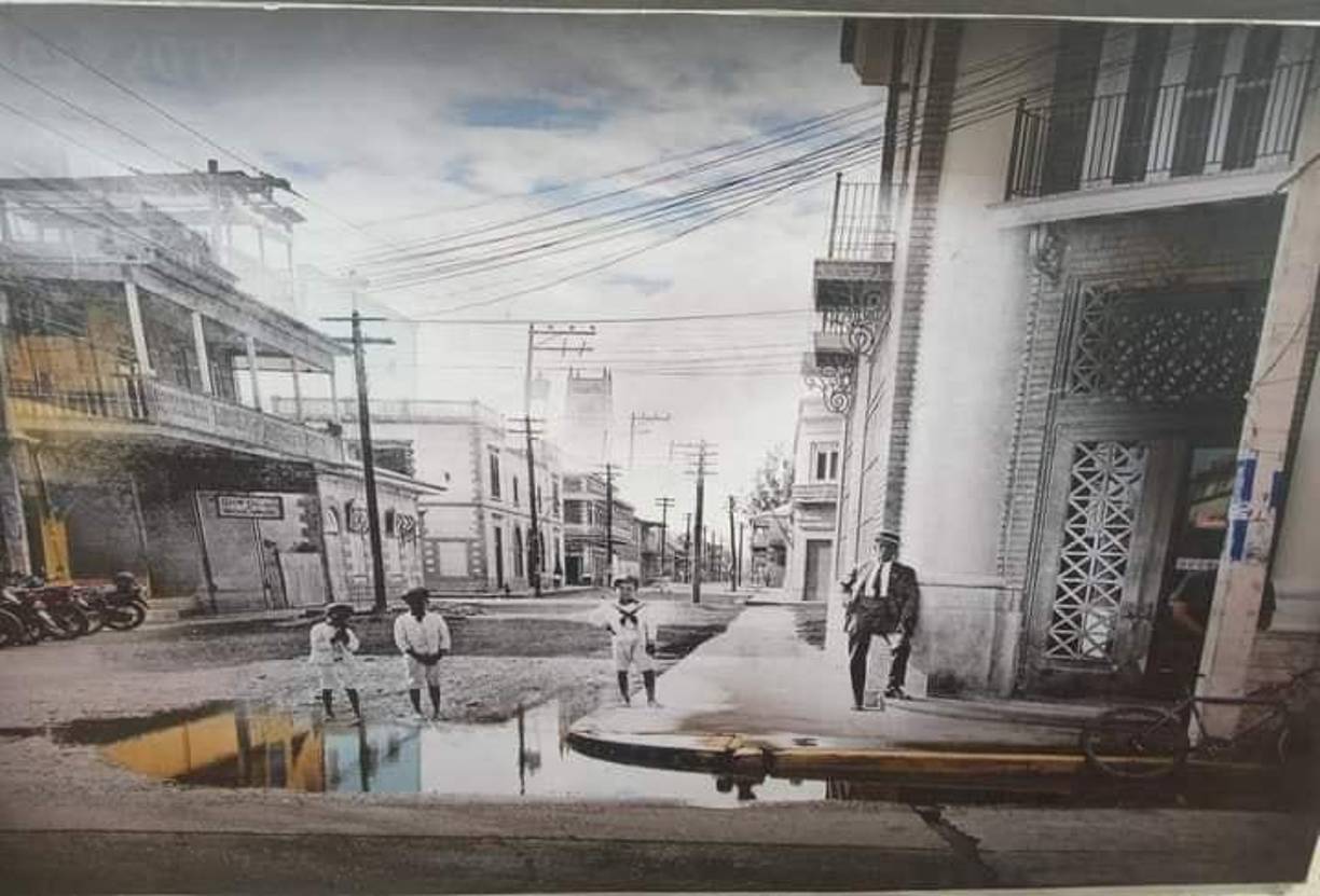 Al final de la avenida San Isidro esquina donde nació el banco Atlántida en 1913, edificio que todavía sigue en pie, desde hace más de 100 años. 