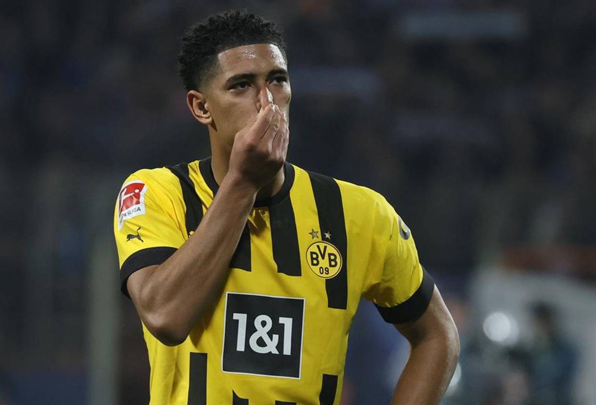 El diario Bild desmintió que Jude Bellingham del Borussia Dortmund haya elegido al Real Madrid, sin embargo, el conjunto blanco le tendría preparada una oferta cercana a los 120 millones de euros.