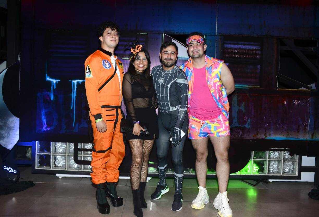 Álex Izaguirre, Paola Arenas, Selvin Tábora y Enrique Fernández