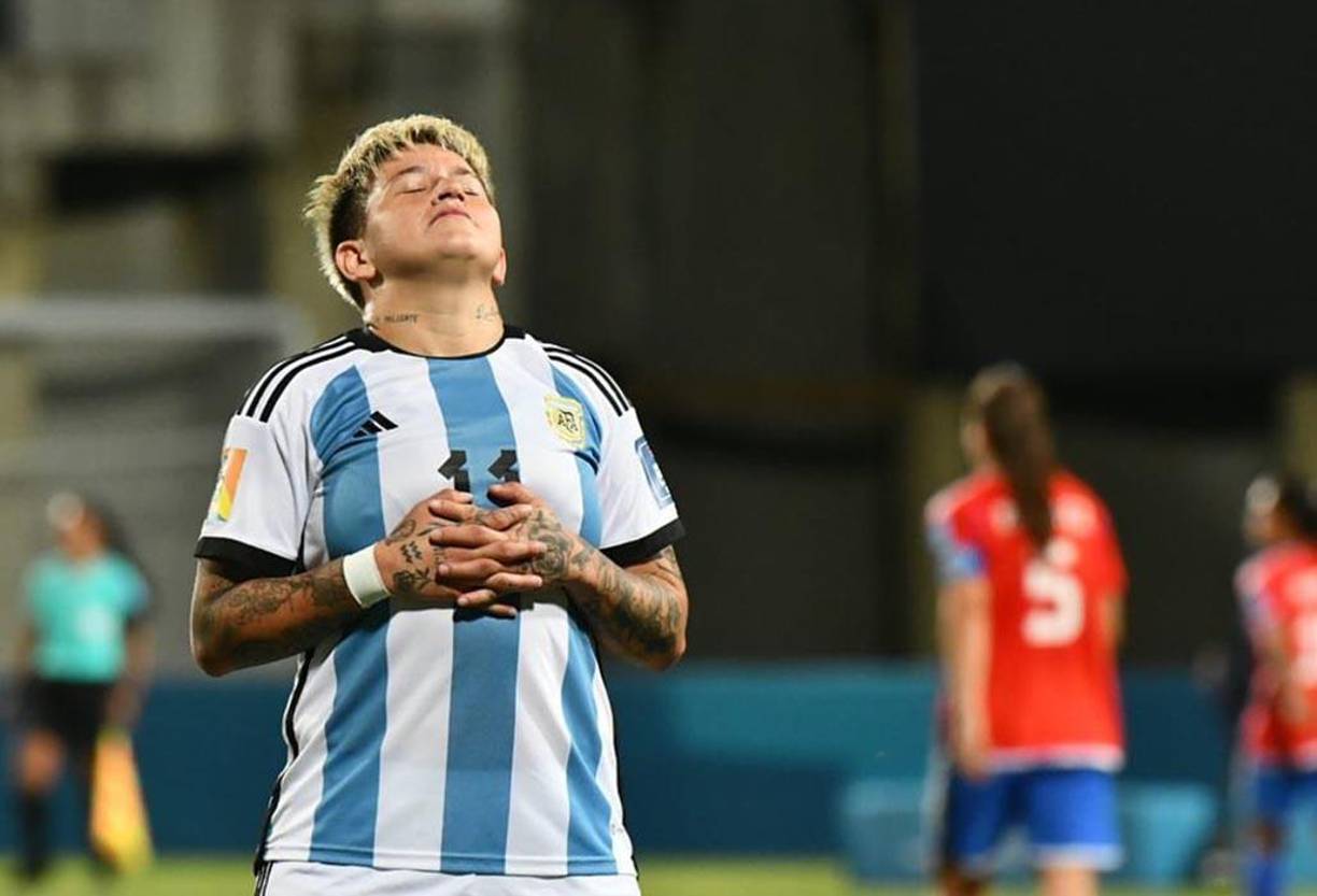 Yaridia Rodríguez, futbolista que disputa el Mundial Femenino con Argentina, se encuentra envuelta en una gran polémica por su preferencia hacia Cristiano Ronaldo y no por Messi. 