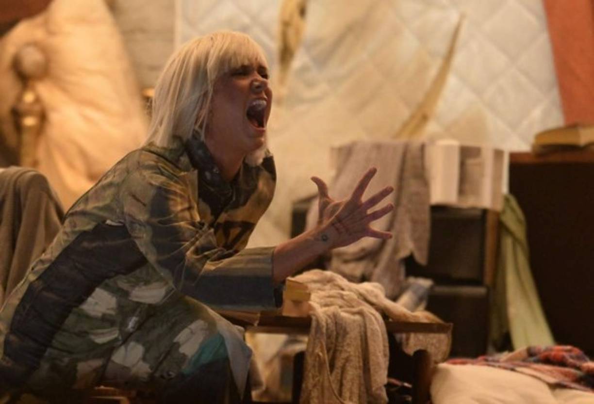 Interpretó su famoso 'Chandelier'.