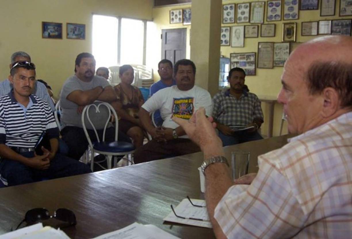 En reiteradas ocasiones Carlos Andonie denunció el cobro de extorsión del cual era víctima él y todos los transportistas de la zona norte.