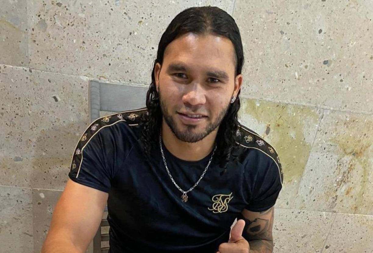 “Gullit” Peña fue un referente del equipo de León que consiguió el bicampeonato de la Liga MX y su talento lo llevó a jugar a Chivas y Cruz Azul, inclusive llegó a Europa. Sin embargo, el futbolista mexicano poco a poco se vio envuelto en diferentes escándalos y ha estado involucrado en problemas con el alcohol.