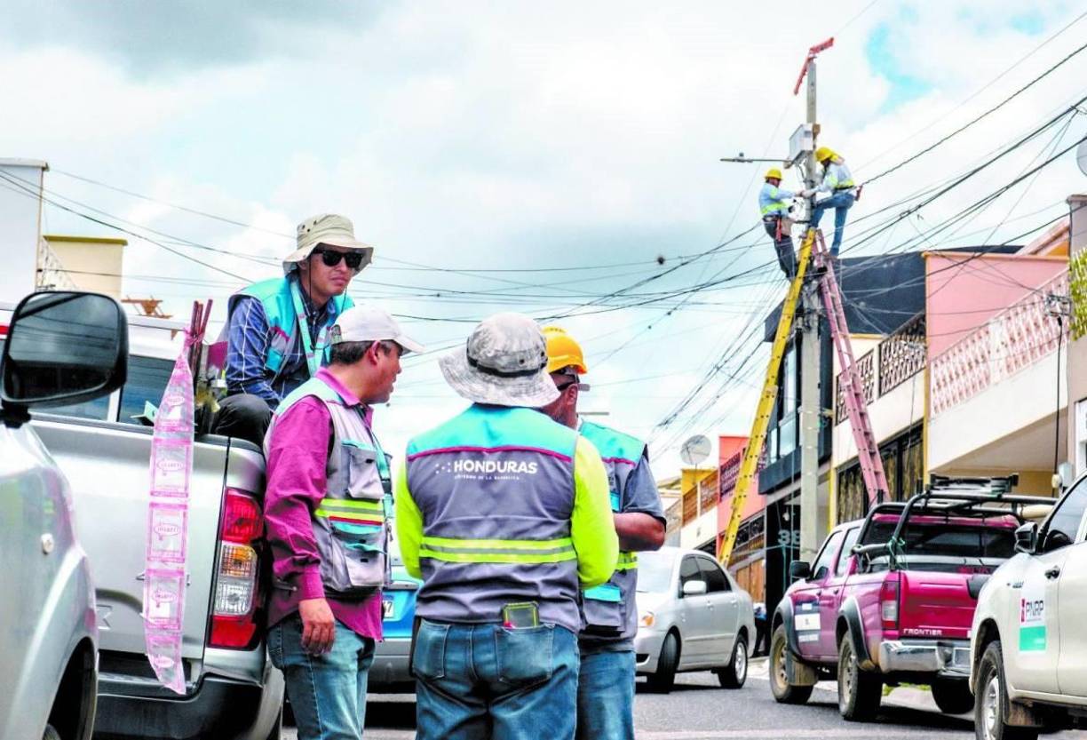 La estatal eléctrica detalló que realizarán trabajos de mantenimiento en una subestación de la región central y dos líneas de transmisión en la zona norte. 