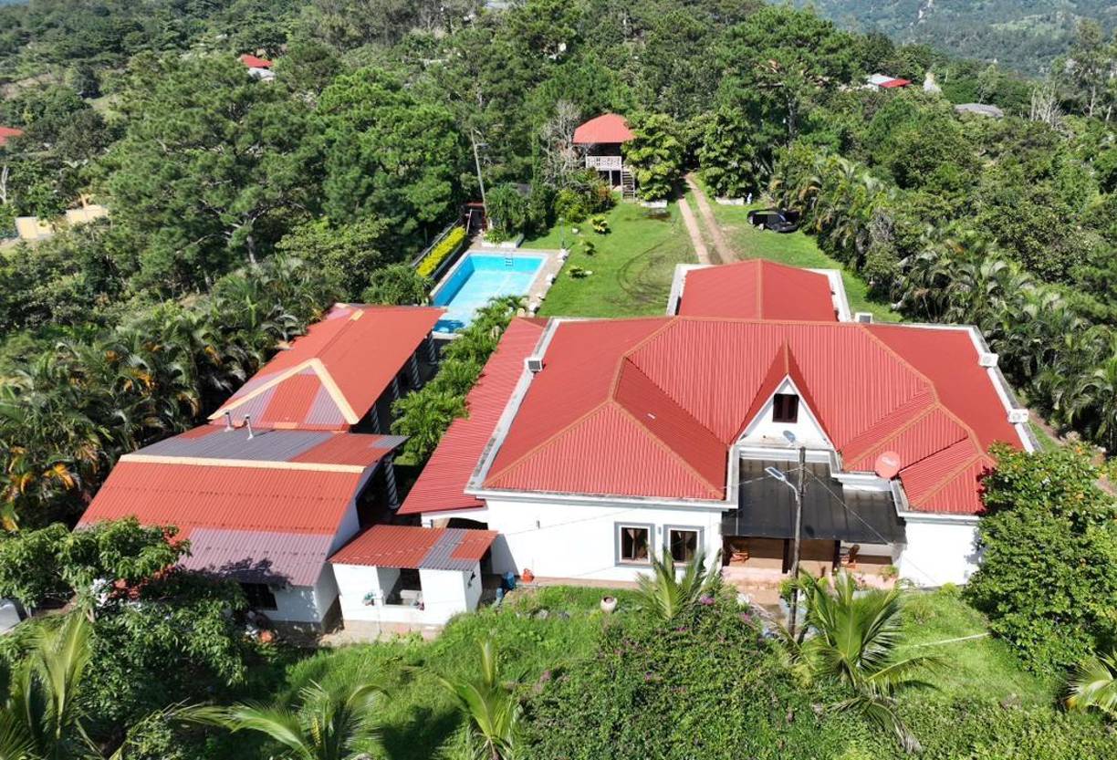 Las indagaciones de la Fiscalía añaden que a las reuniones también asistían algunos personajes de la política hondureña.