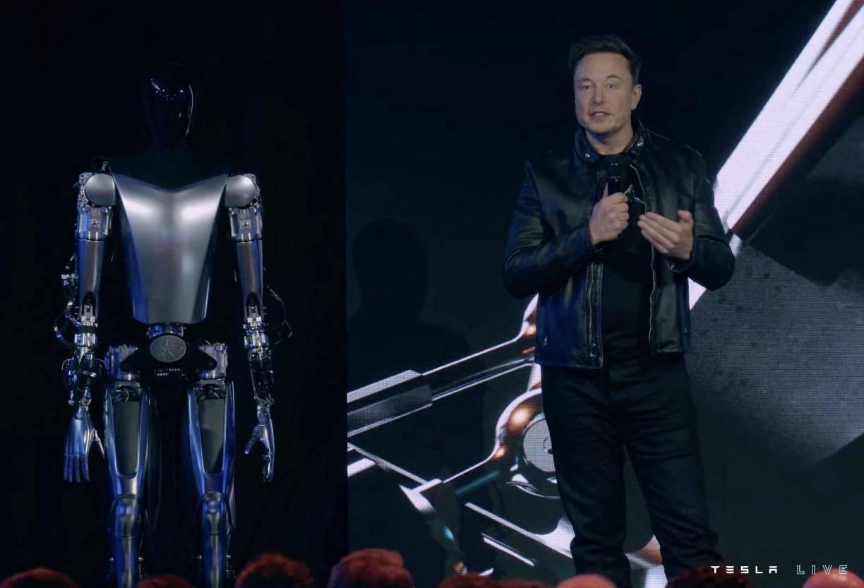 El año pasado, Musk ya adelantó que Tesla estaba desarrollando un robot humanoide para realizar trabajos “peligrosos” que la gente no quiere hacer e indicó que el proyecto iba a tener profundas implicaciones económicas.