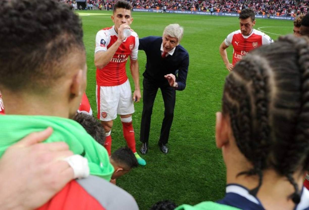 La renovación de Arsène Wenger con el conjunto londinense podría estar más cerca de lo esperado. Después que el conjunto 'gunner' lograra clasificarse para la final de la FA Cup tras derrotar al Manchester City, la directiva estaría interesada en prolongar el contrato del técnico francés.