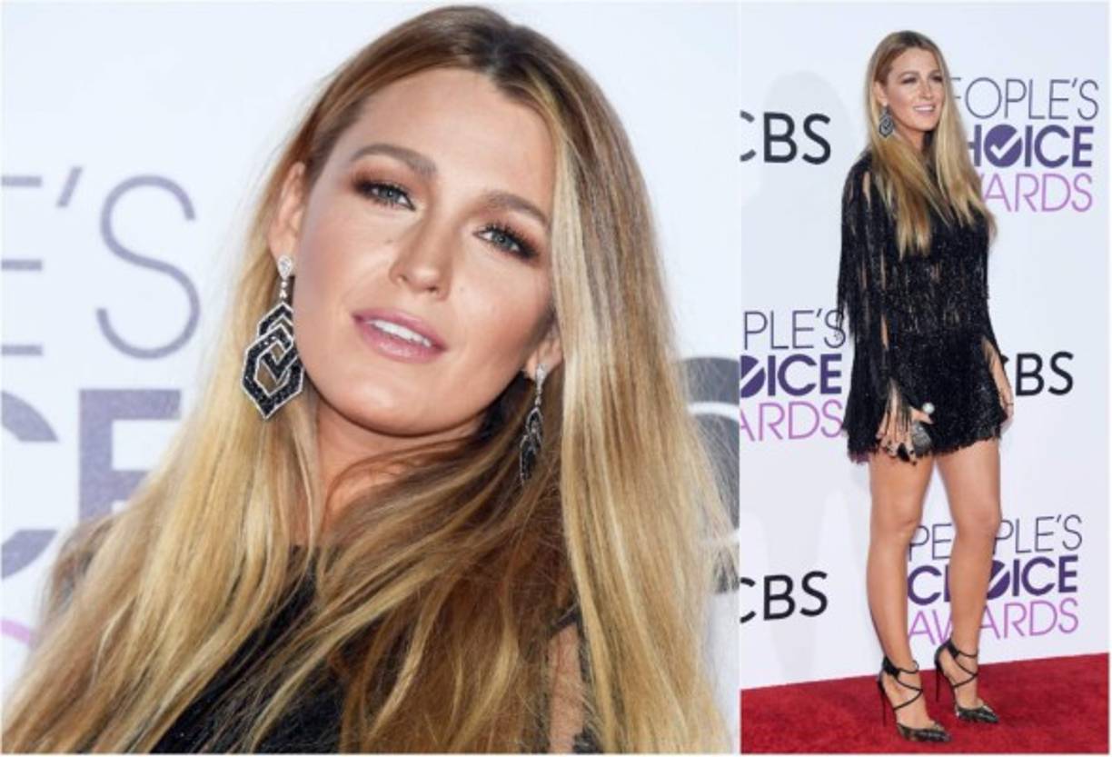 Blake Lively lució sus bellas piernas con un vestido de Elie Saab Primavera-Verano 2017.<br/> <br/>Las transparencias del diseño lograron que la actriz ganadora del premio a mejor actriz de cine luciera hermosa.<br/>