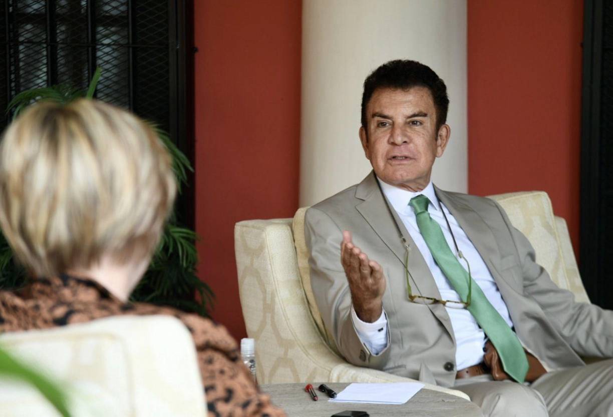 Este es el segundo roce entre el nuevo Gobierno de Honduras que desde el 27 de enero preside Xiomara Castro, y la nueva embajadora de EE.UU. en Tegucigalpa, que asumió el 12 de abril.El primero se registró el pasado 3 de mayo, cuando el canciller calificó como “desacertada” una declaración de la embajadora sobre una reforma energética propuesta por el Ejecutivo hondureño diciendo que “es crítica” y que le “preocupa” el impacto que tendrá en la inversión extranjera.