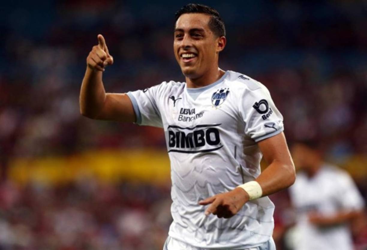 El delantero Rogelio Funes Mori. Uno de los que va a pelear el puesto con Elis, anteriormente militó en River Plate, Benfica y Eskişehirspor de Turquía.