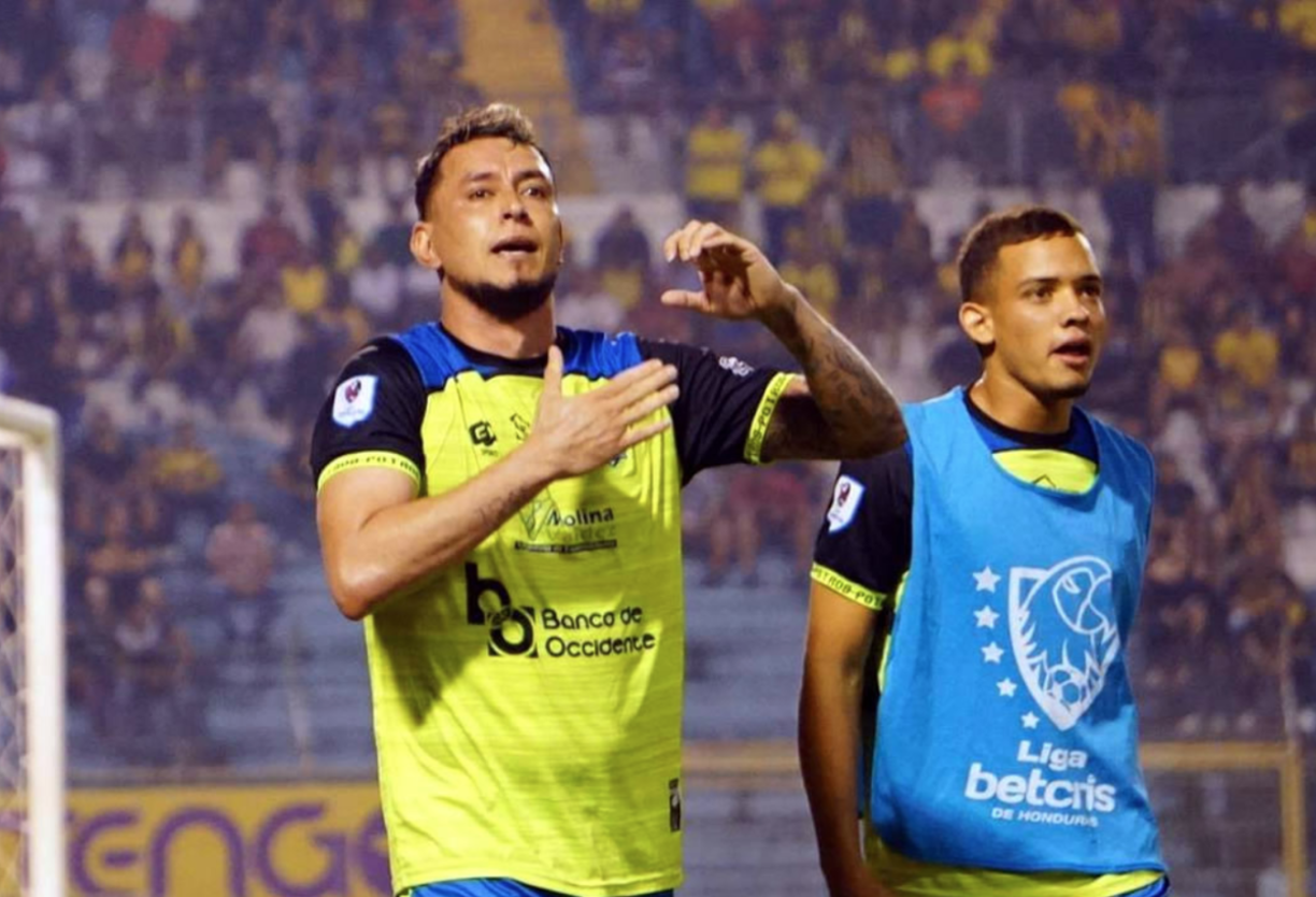 Erick AndinO. El atacante tuvo un gran Clausura 2023 ya que marcó goles importantes en la fase de liguilla. El ariete finalizó su contrato con el Olancho FC.