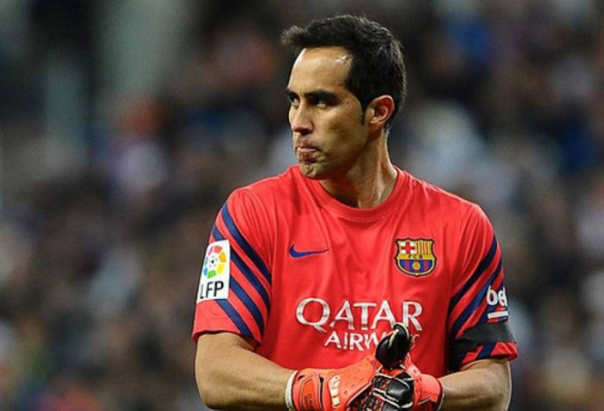 En el arco Pep planea reforzarse con el chileno Claudio Bravo que pertenece al Barcelona.