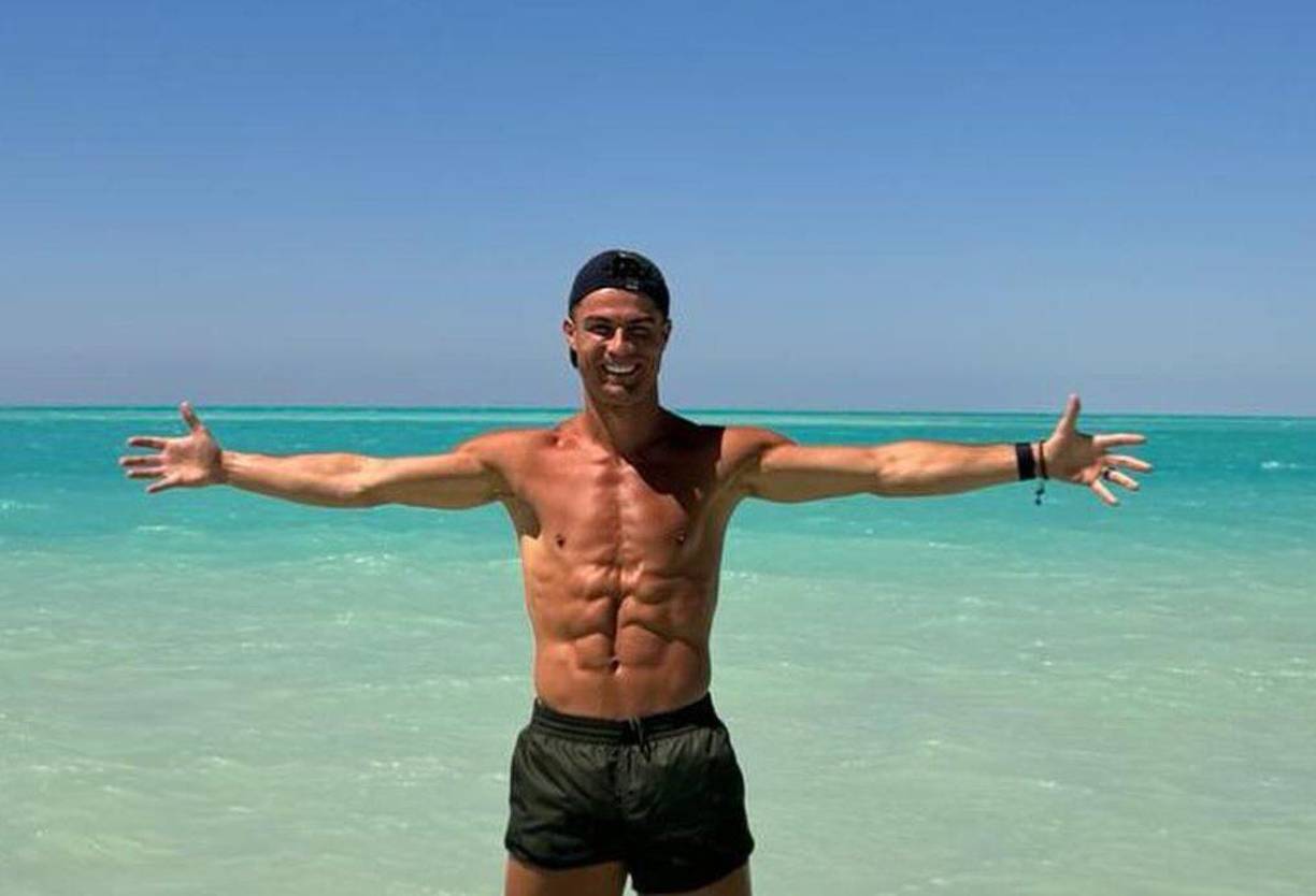 Cristiano Ronaldo se hizo un retoque en sus partes íntimas que está generando diversos comentarios en las redes sociales.