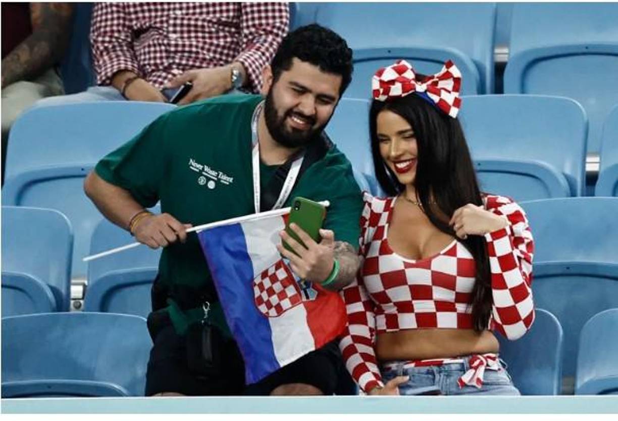 Es la hincha más conocida de Croacia y asistió a los cuatro partidos de la selección subcampeona del mundo y con seguridad estará presente en el quinto duelo que será ante Brasil, el viernes en el duelo que abrirá los cuartos de final.