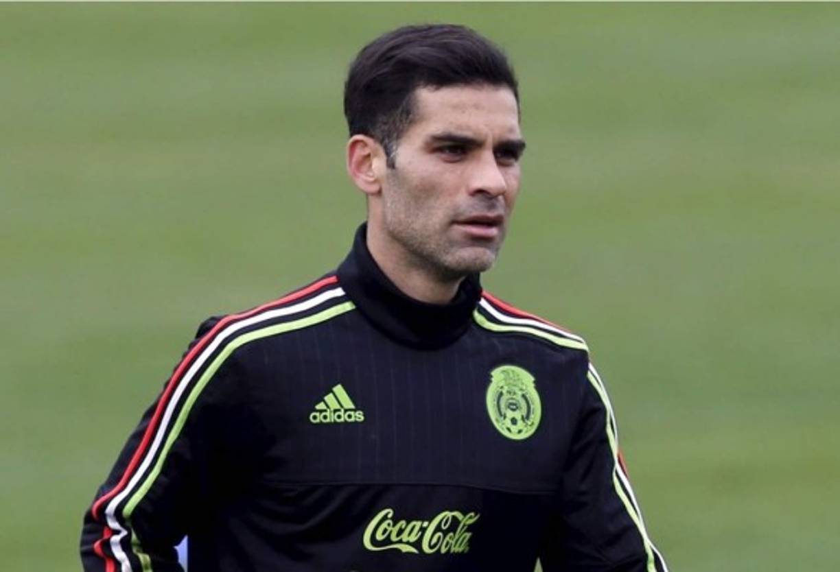 El futbolista mexicano Rafael Márquez ha sido un futbolista reconocido y un referente en cada uno de sus equipos. Casi nunca se habló de algún escándalo dentro de la cancha, pero fuera de ella las cosas son diferentes.