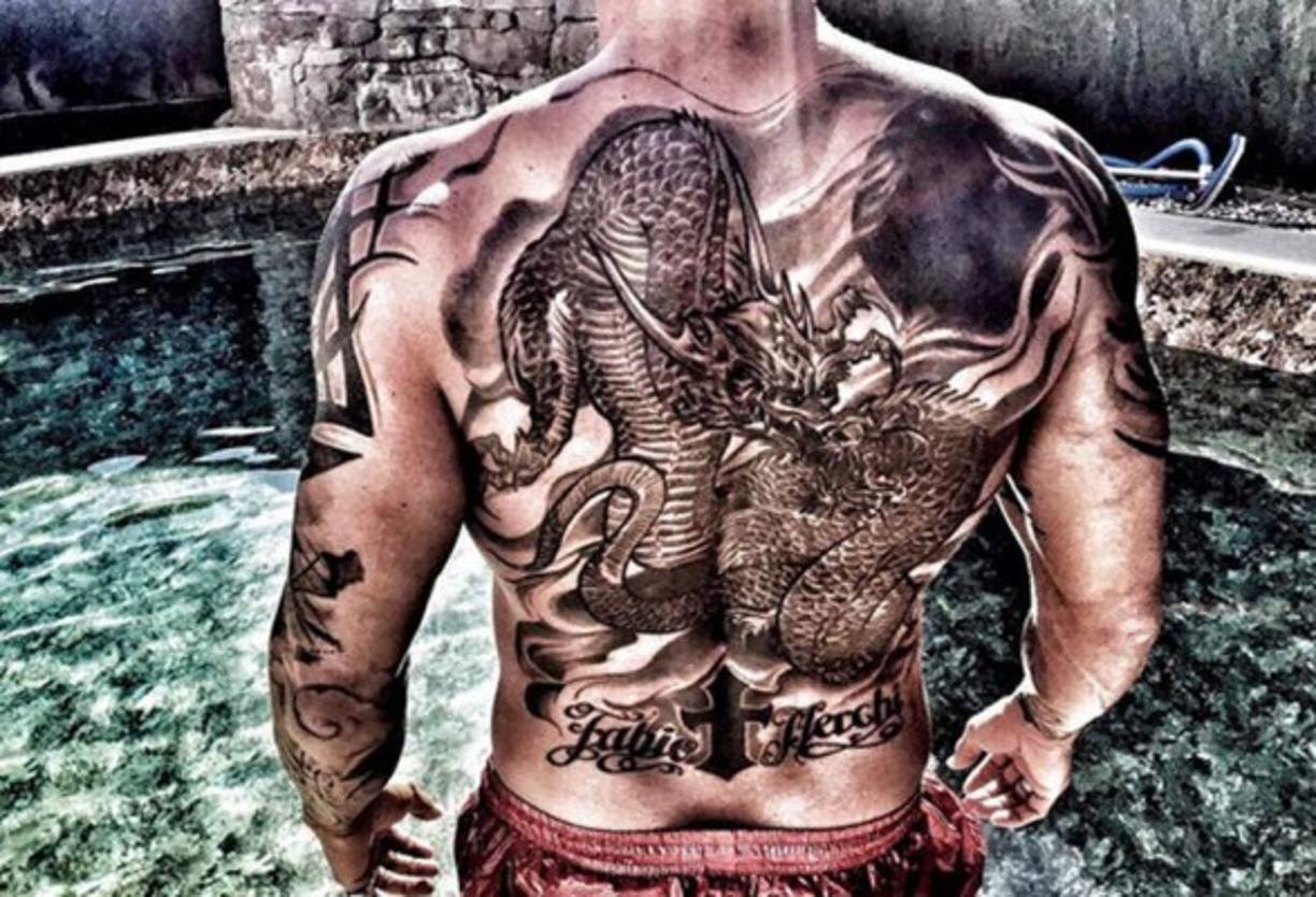 En las redes sociales el jugador ha sorprendido por su nuevo cambio físico.